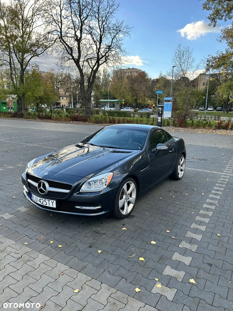 Mercedes-Benz SLK 350 (BlueEFFICIENCY) 7G-TRONIC - 8