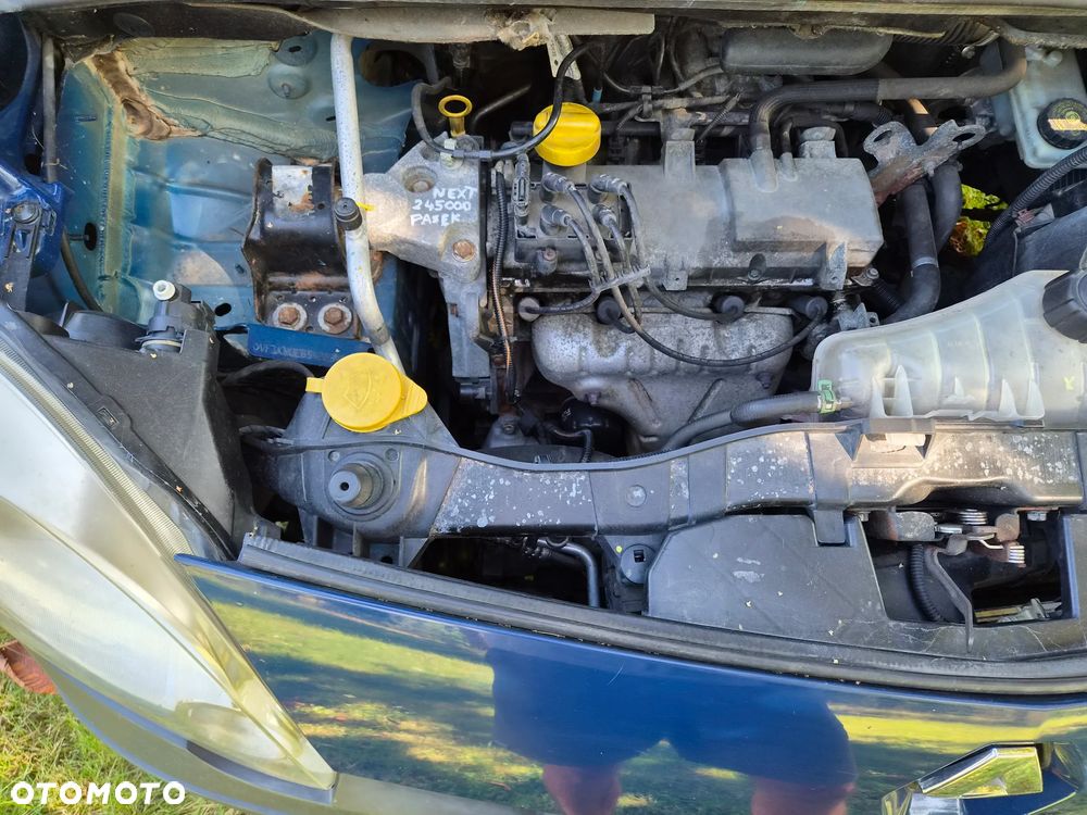 Renault Kangoo 1.6 8V Helios - 22