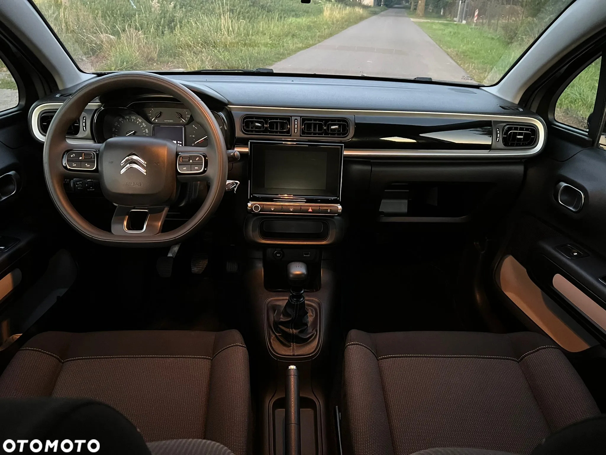 Citroën C3 BlueHDi 100 S&S PLUS - 12
