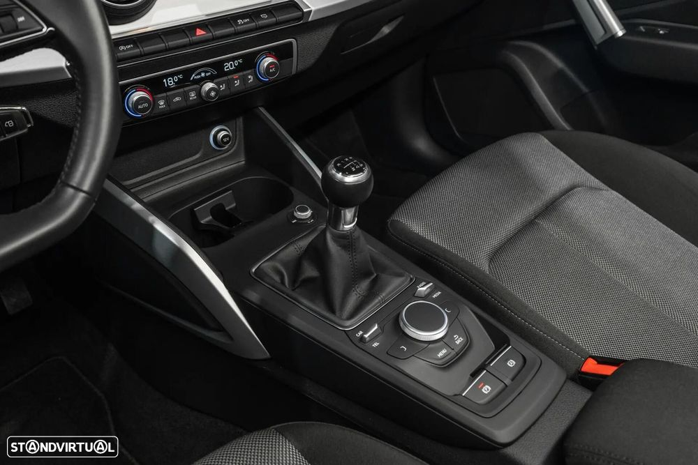 Audi Q2 30 TFSI S line - 17