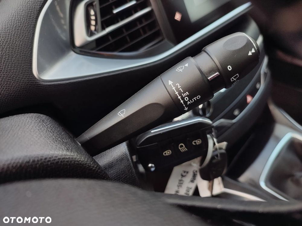 Peugeot 308 PureTech 130 EAT6 Stop & Start GT-Line Edition - 36