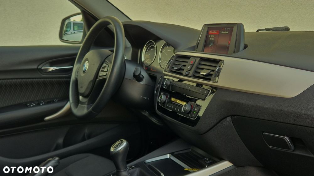 BMW Seria 1 116d Sport Line Shadow - 14