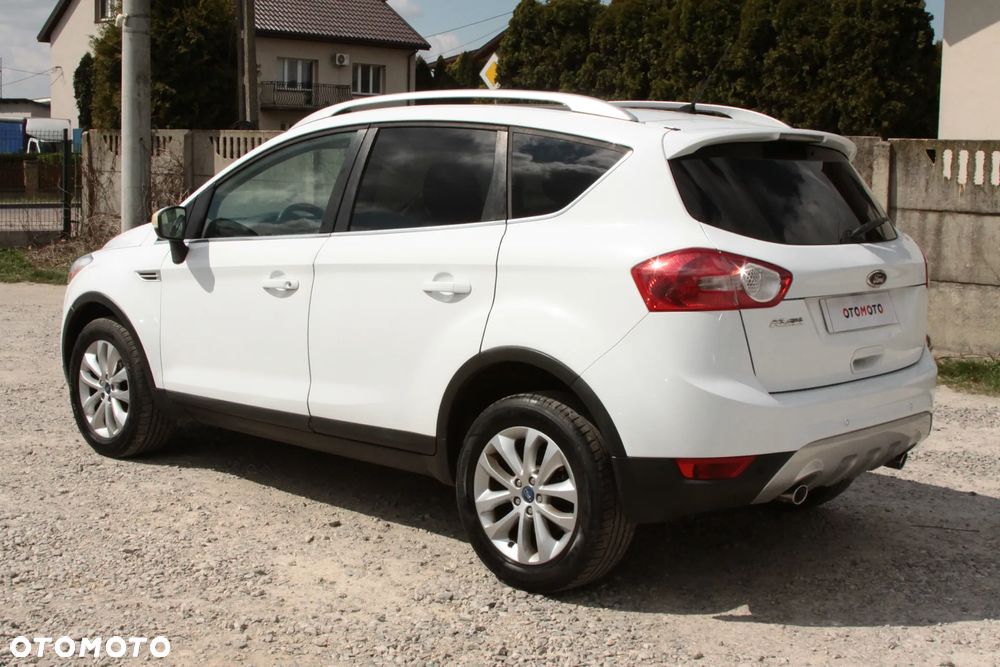 Ford Kuga 2.0 TDCi 2x4 Titanium - 7