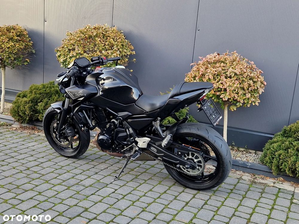 Kawasaki Z 650 - 7