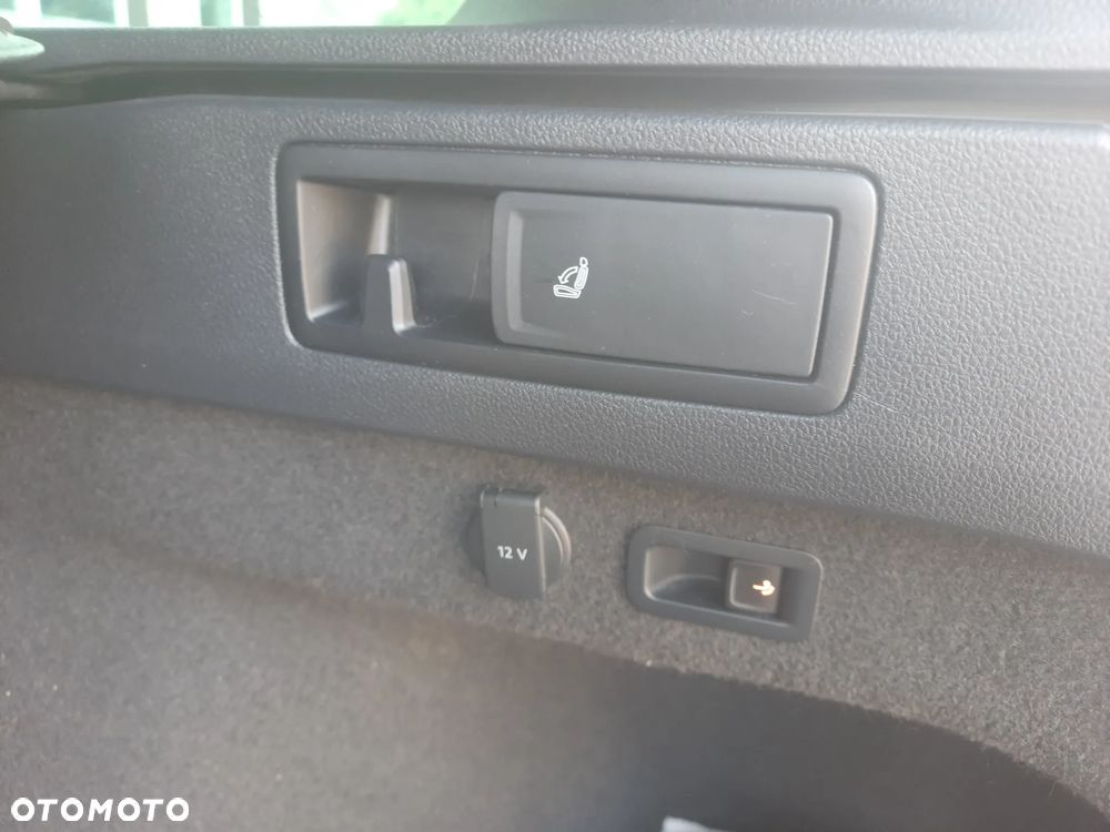 Volkswagen Passat - 8