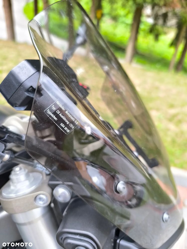 Yamaha MT - 8