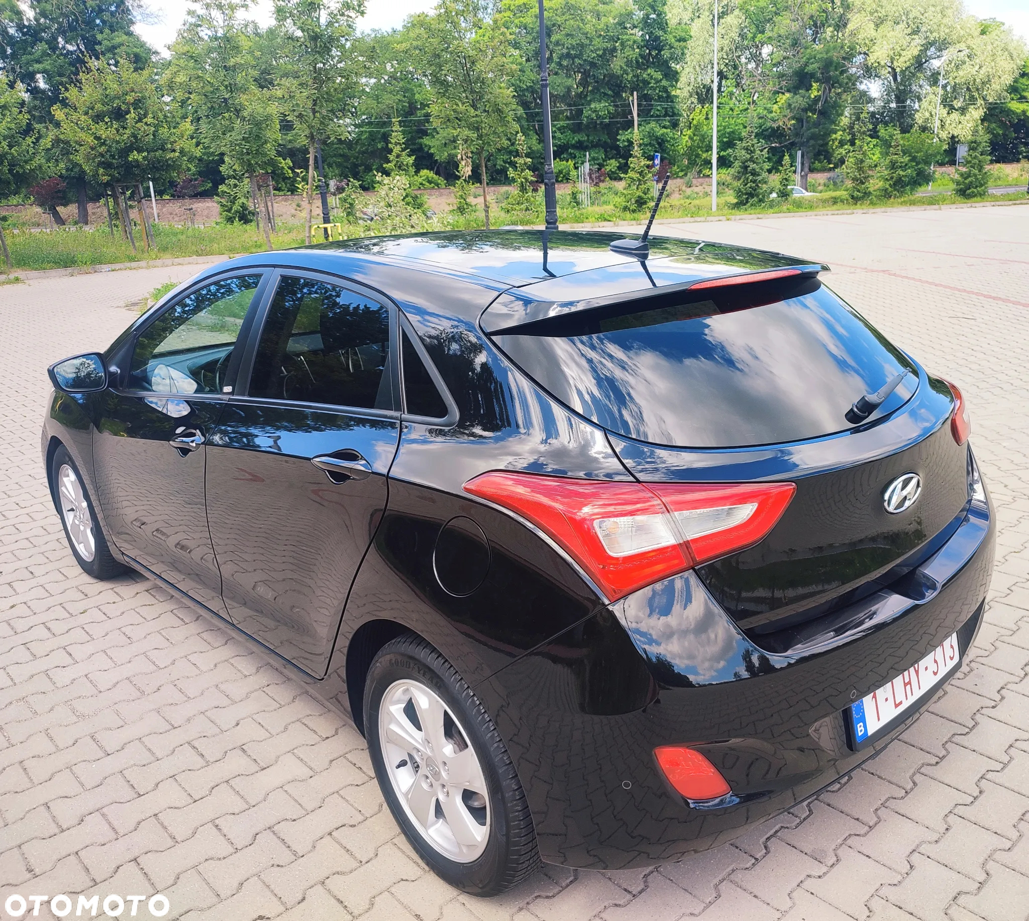Hyundai i30 1.6 CRDi BlueDrive Go - 11