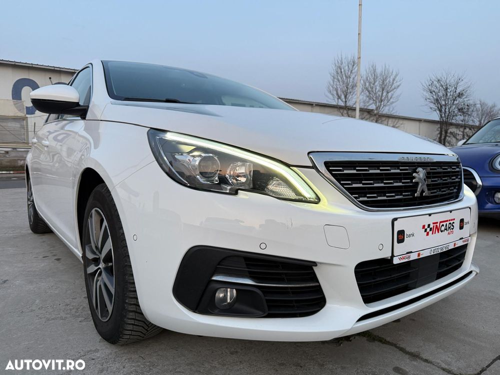 Peugeot 308 PureTech 130 GPF EAT8 Stop & Start Allure - 12