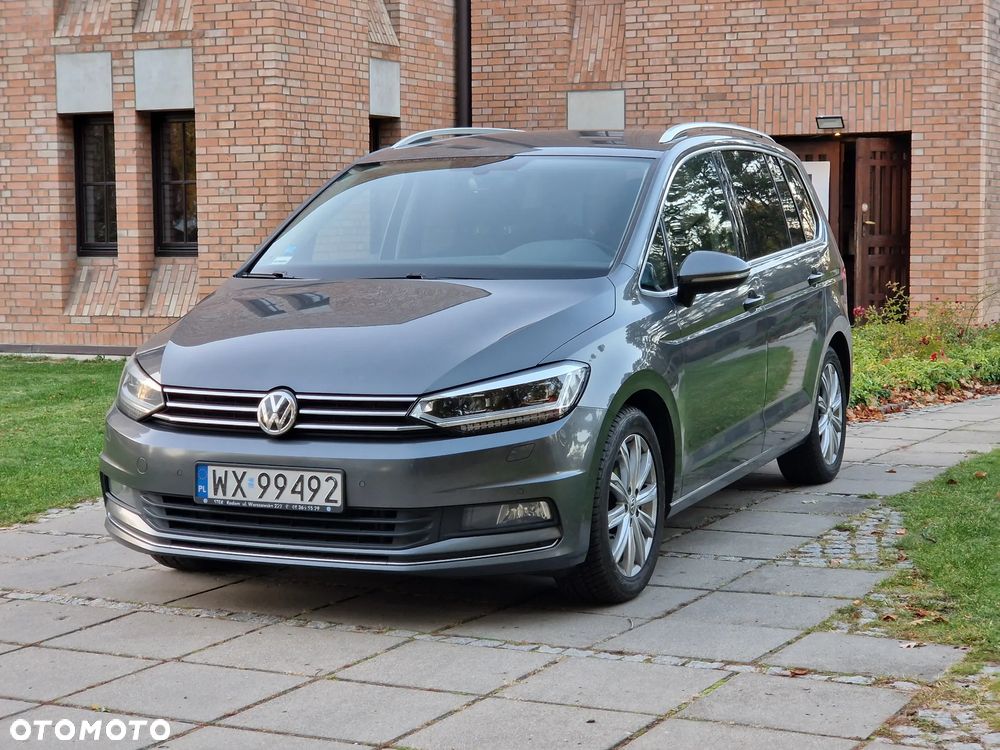 Volkswagen Touran - 1