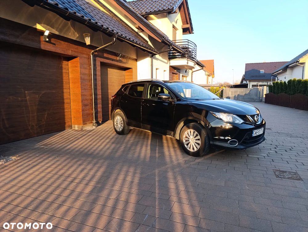 Nissan Qashqai 1.6 DIG-T N-Connecta - 4