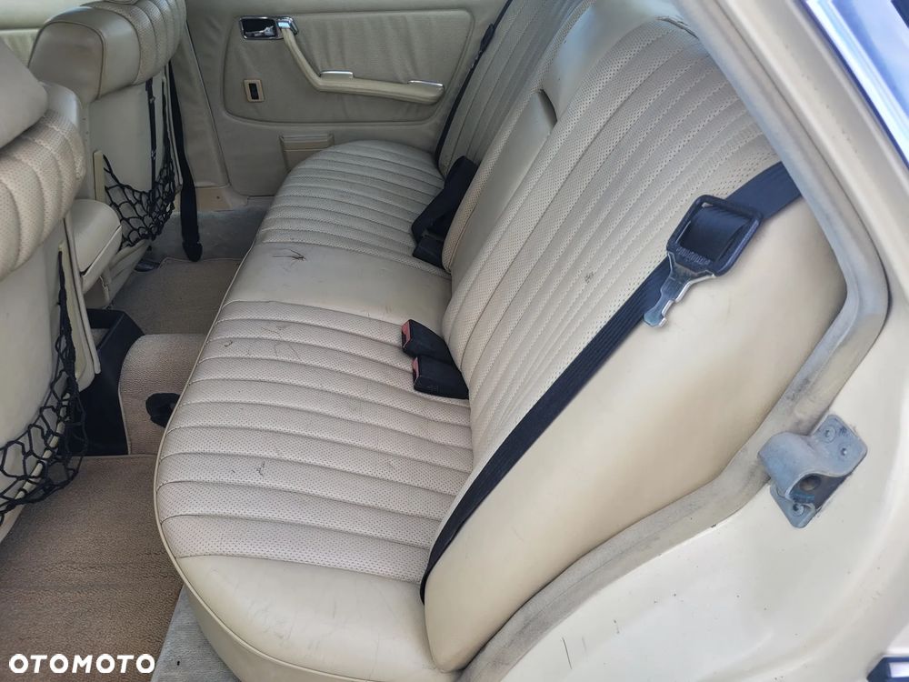 Mercedes-Benz W123 - 3