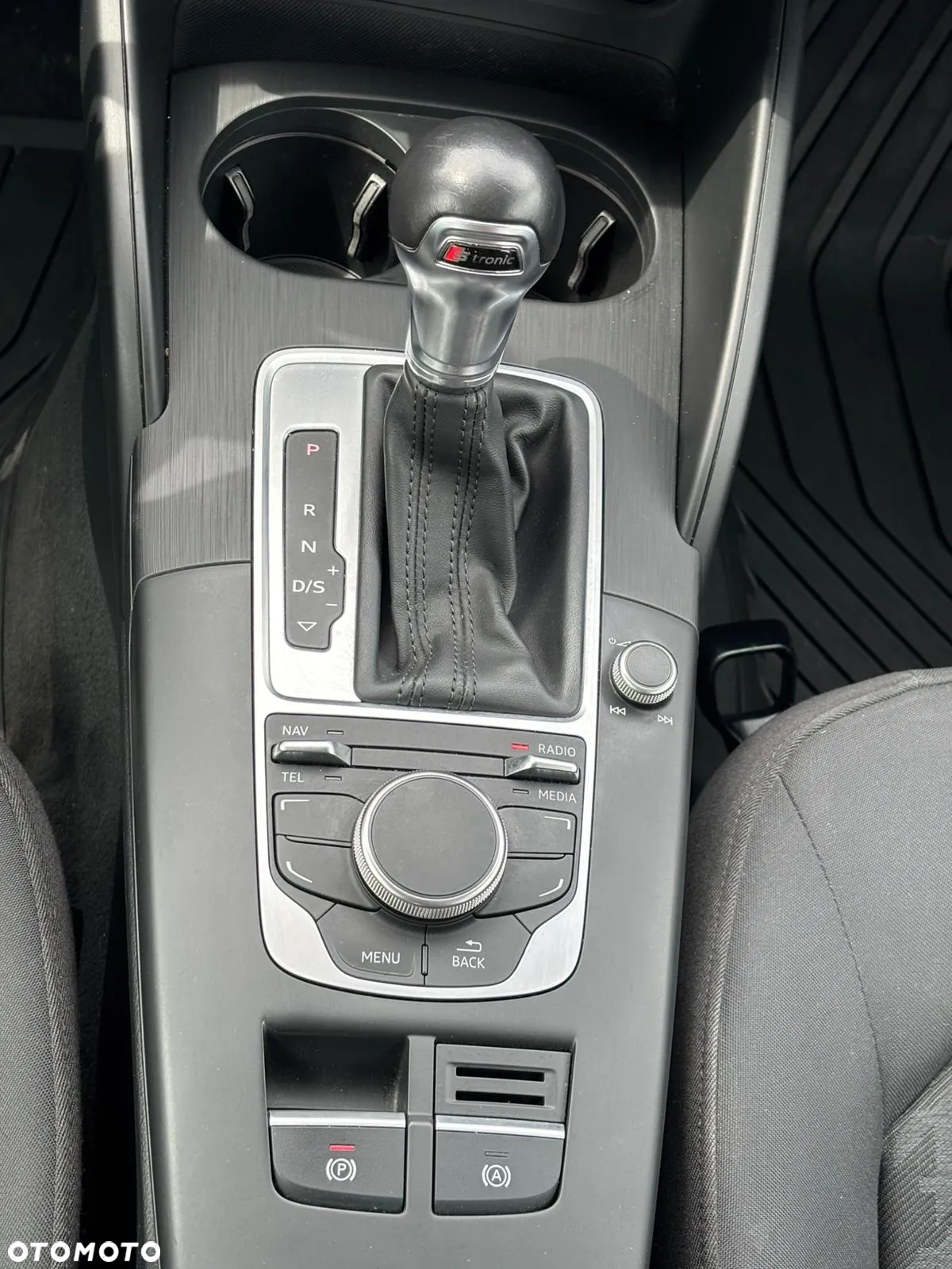 Audi A3 1.6 TDI S tronic - 22