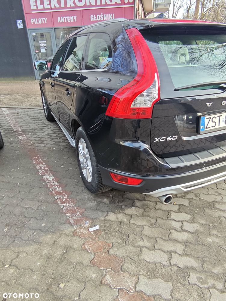Volvo XC 60 D4 Geartronic RDesign - 9