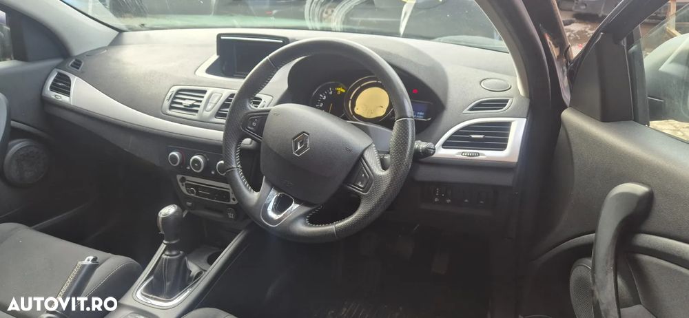 Scaune interior + bancheta reglaj manual Renault Megane 3 2013 coupe / in 2 usi - 1