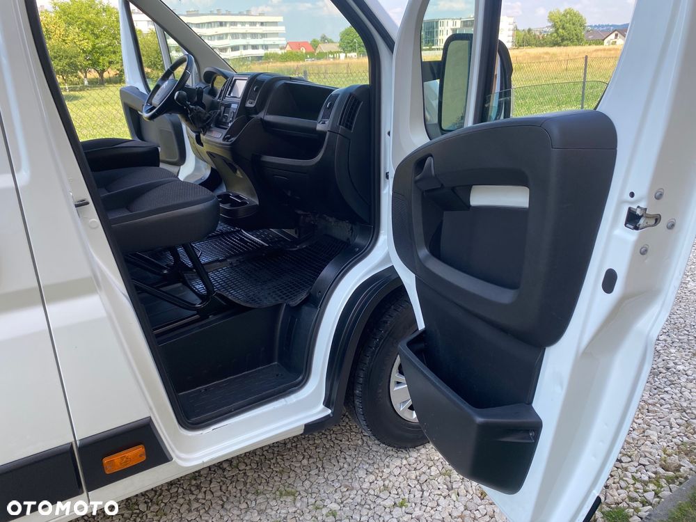 Citroën JUMPER L4H3, MAX DLUGI MAX WYSOKI zakupiony w salonie w Rzeszowie BEZWYPADKOWYe - 25