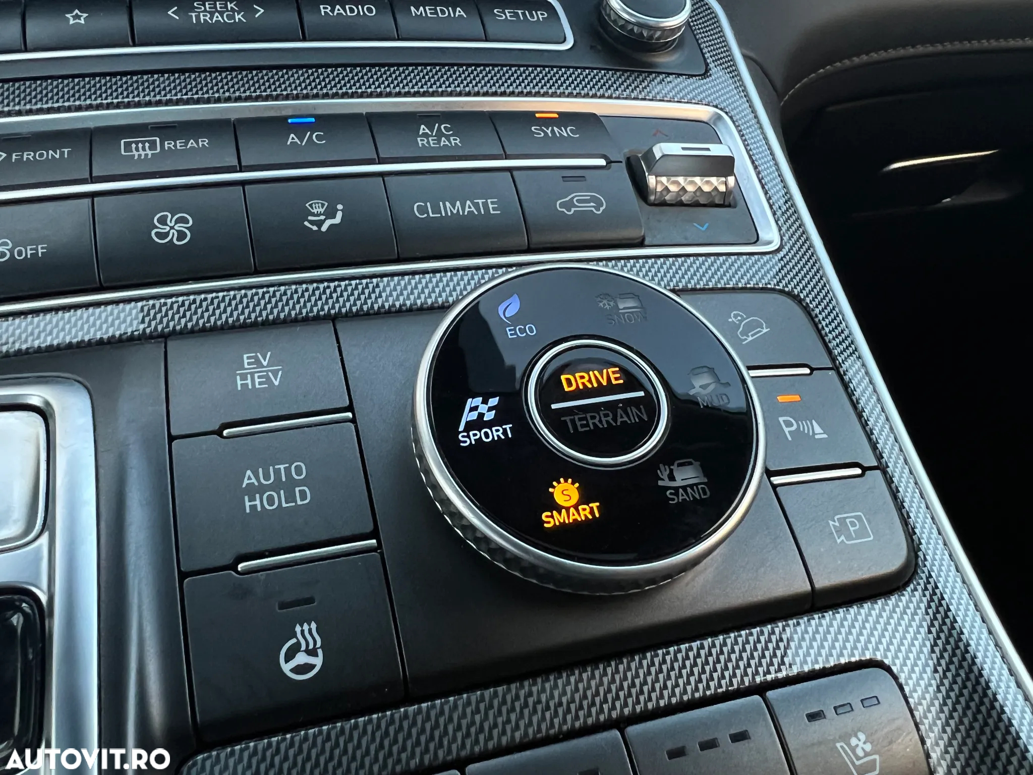 Hyundai Santa Fe Plug-in Hybrid 1.6 l 265 CP 4WD 6AT Luxury - 23
