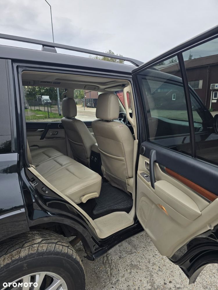 Mitsubishi Pajero 3.2 DI-D Automatik Intense - 3