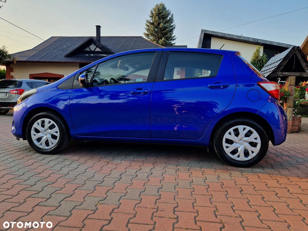 Toyota Yaris 1.5 Premium - 4