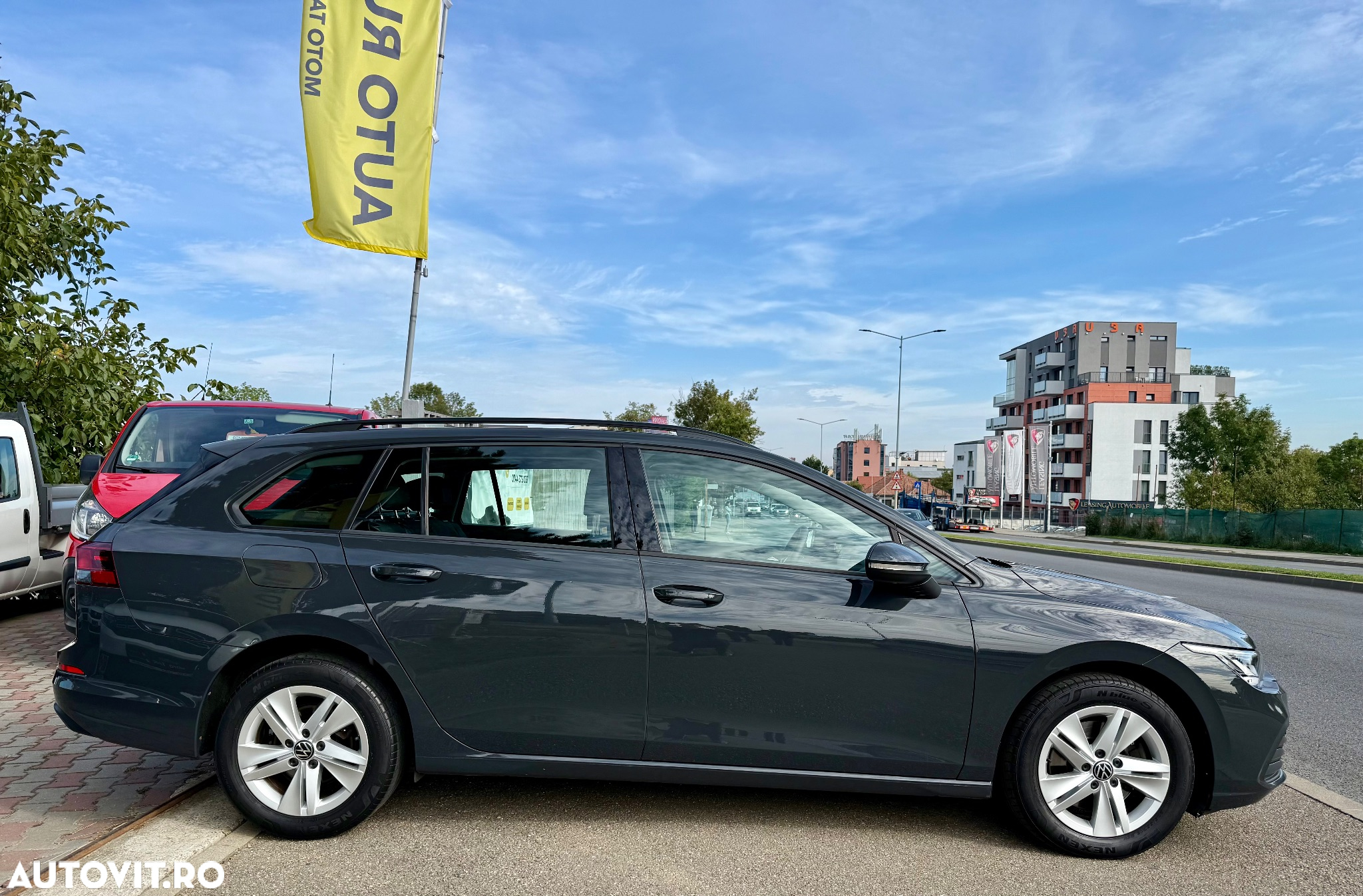 Volkswagen Golf 2.0 TDI DSG Life - 11