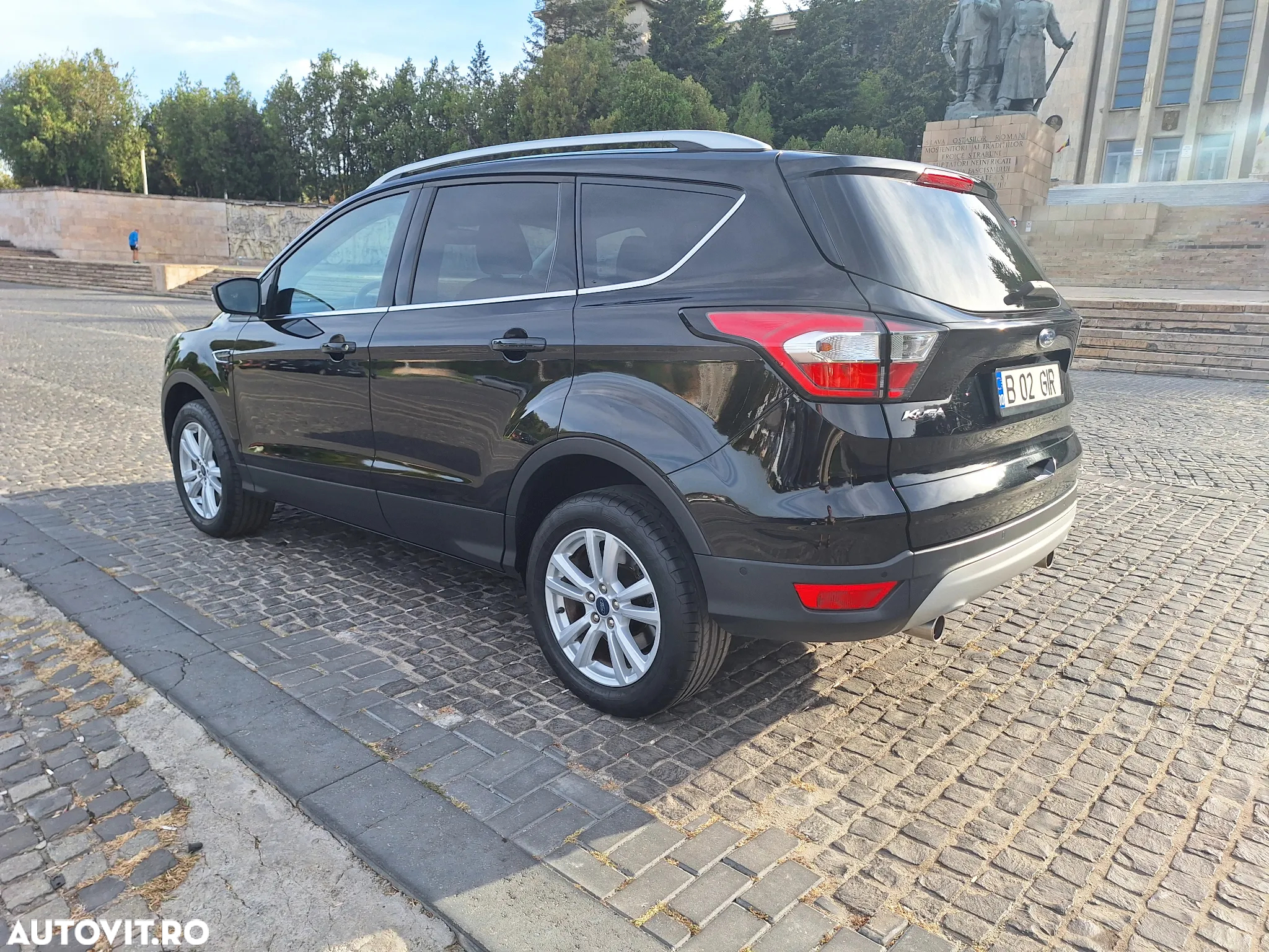 Ford Kuga - 5