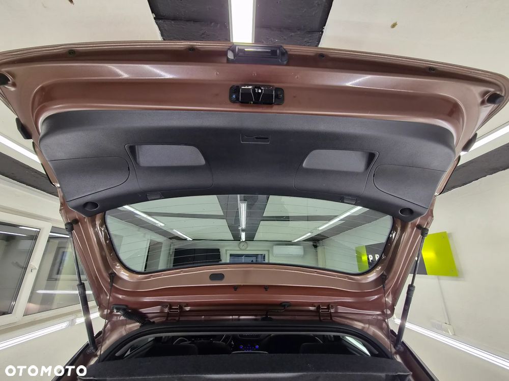 Hyundai i20 1.2 Passion Plus - 27