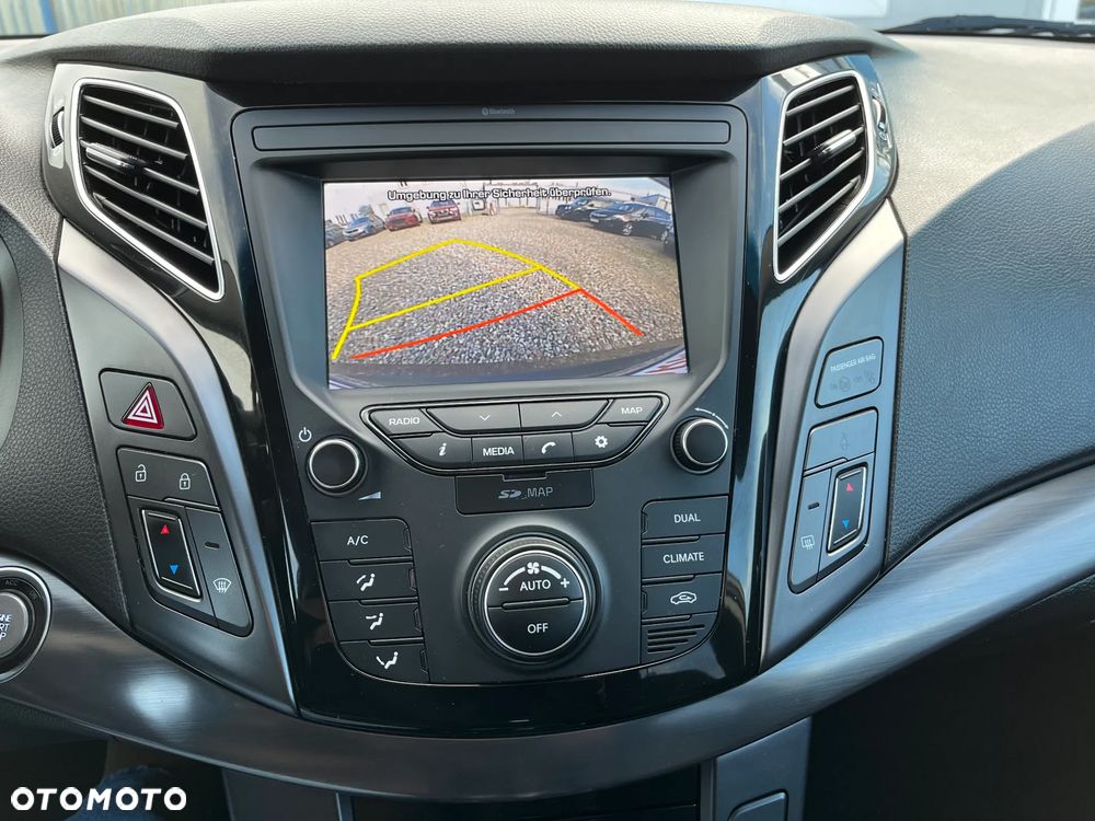Hyundai i40 Kombi 2.0 Automatik Family+ - 21