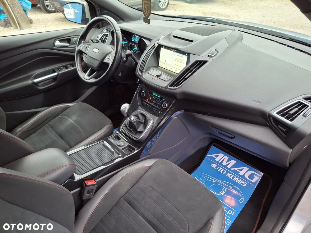 Ford Kuga 1.5 EcoBoost 2x4 ST-Line - 18