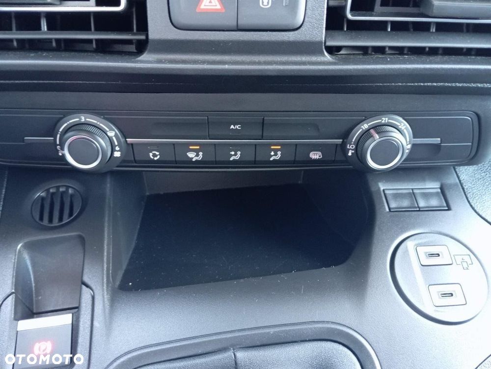 Toyota PROACE CITY - 39