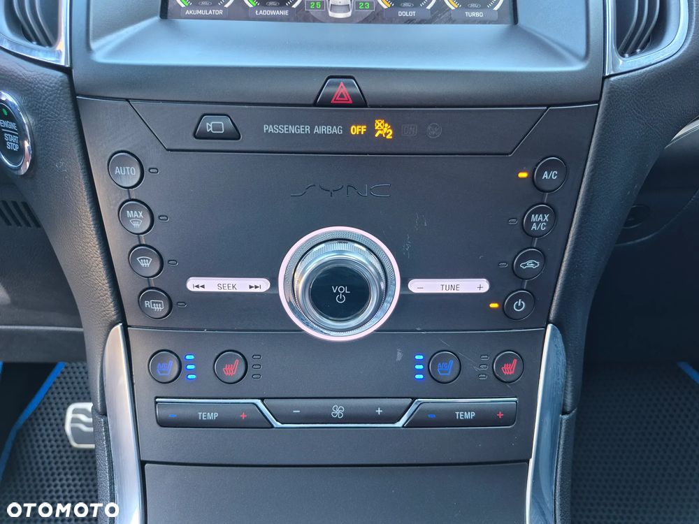 Ford Edge - 16