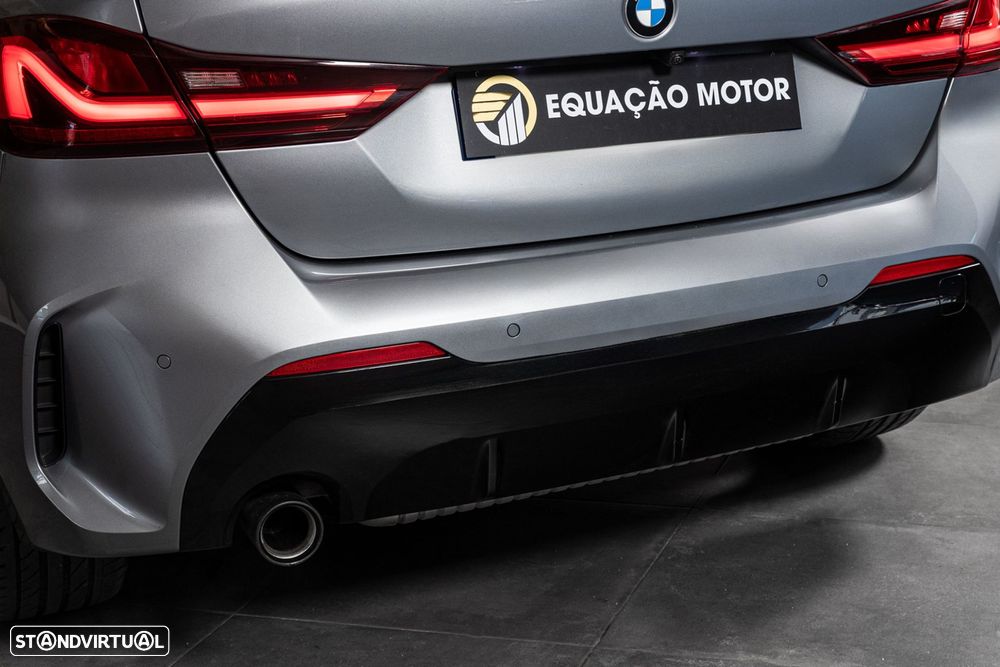 BMW 118 i Pack Desportivo M Auto - 9
