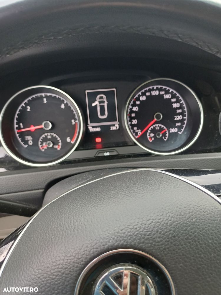 Volkswagen Golf 1.6 TDI DPF Trendline - 14