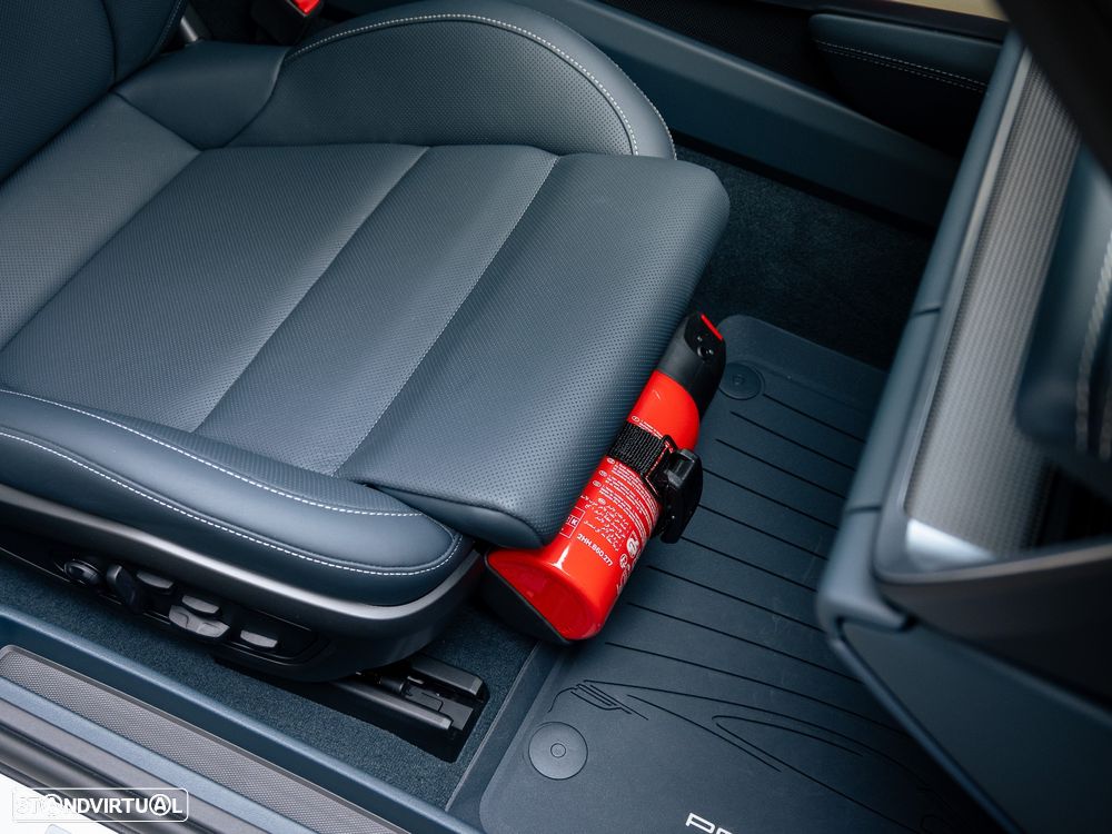 Porsche 911 (992) Turbo S PDK - 31