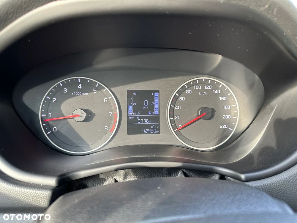 Hyundai i20 1.2 Fresh - 26