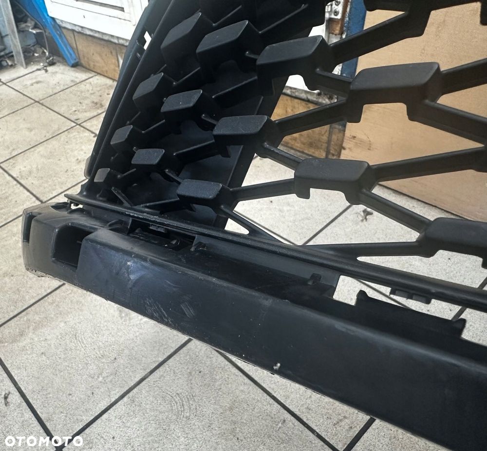 RENAULT ZOE II KRATKA ZDERZAKA PRAWY PRZÓD 622544898, 960163814R, - 5
