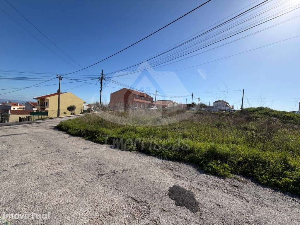 Lote de terreno com 224 m² no Alto de São Lourenço, Santa Iria de A... - Grande imagem: 2/7