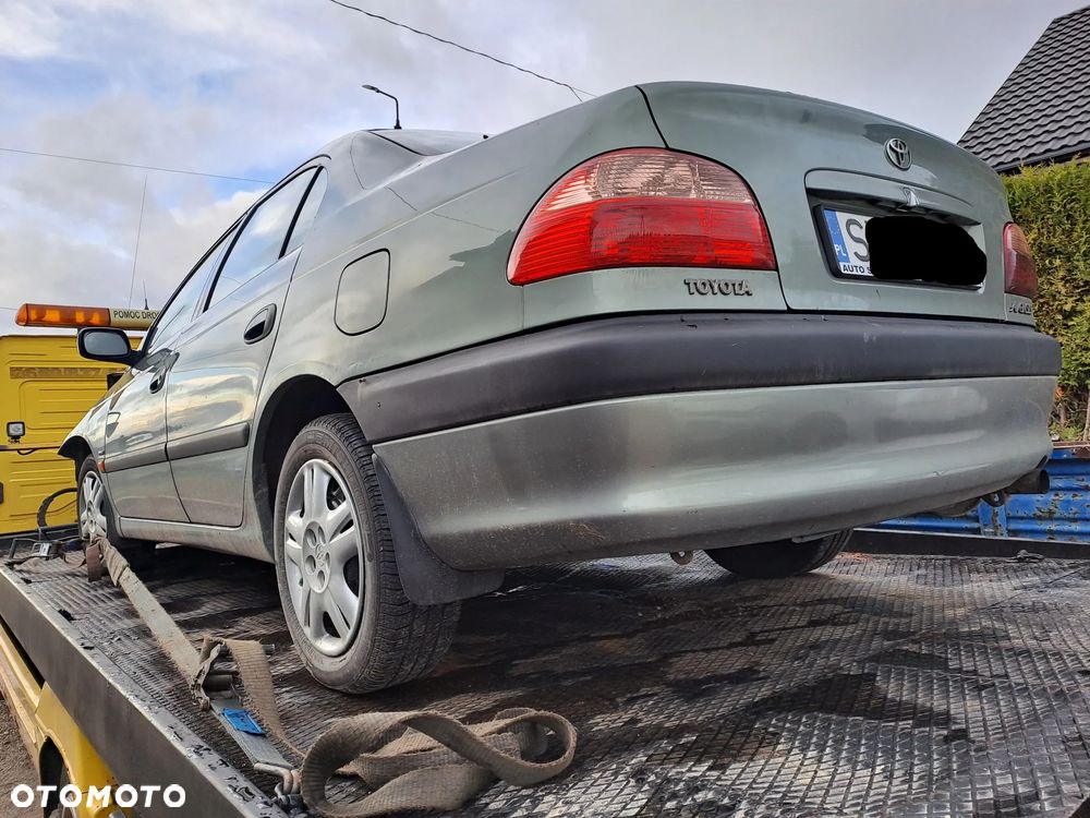 Toyota Avensis 1.6 VVT-i 110KM skrzynia biegów - 6