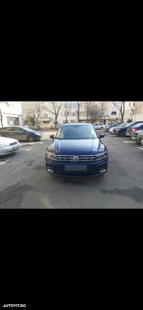 Volkswagen Tiguan - 1
