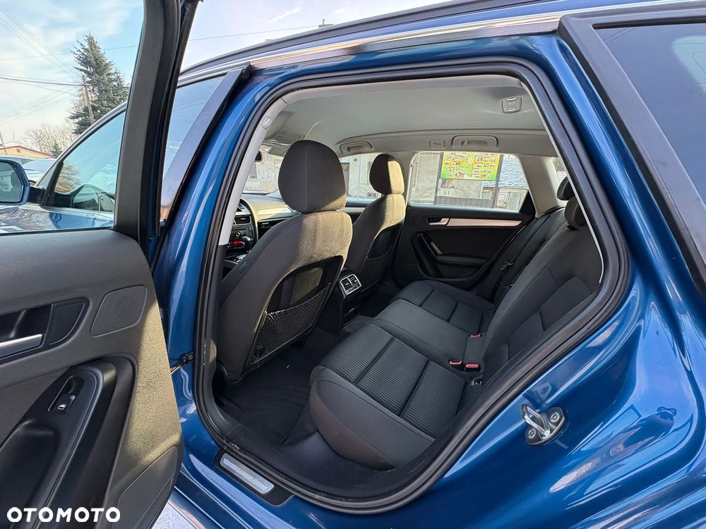 Audi A4 Avant 2.0 TDI DPF multitronic Ambiente - 14