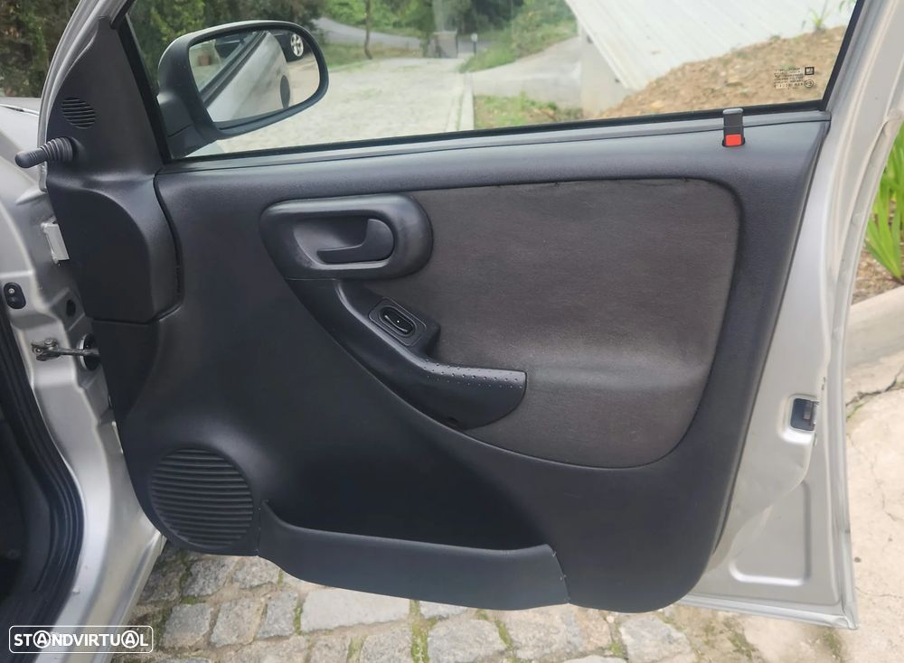 Opel Corsa 1.7 DTi 16V Elegance - 18