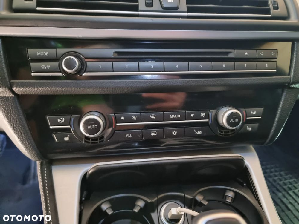 BMW Seria 5 520d - 12