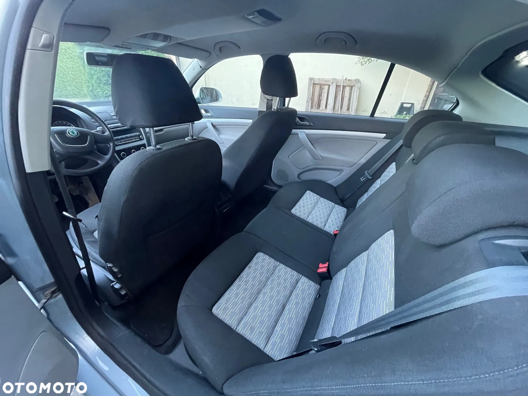 Skoda Octavia 1.8 T FSI Ambiente - 12