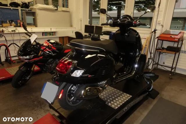 Piaggio Vespa - 8
