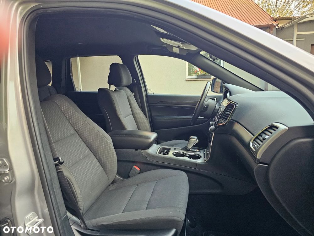 Jeep Grand Cherokee - 13