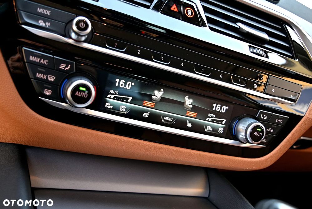 BMW Seria 5 520i - 21