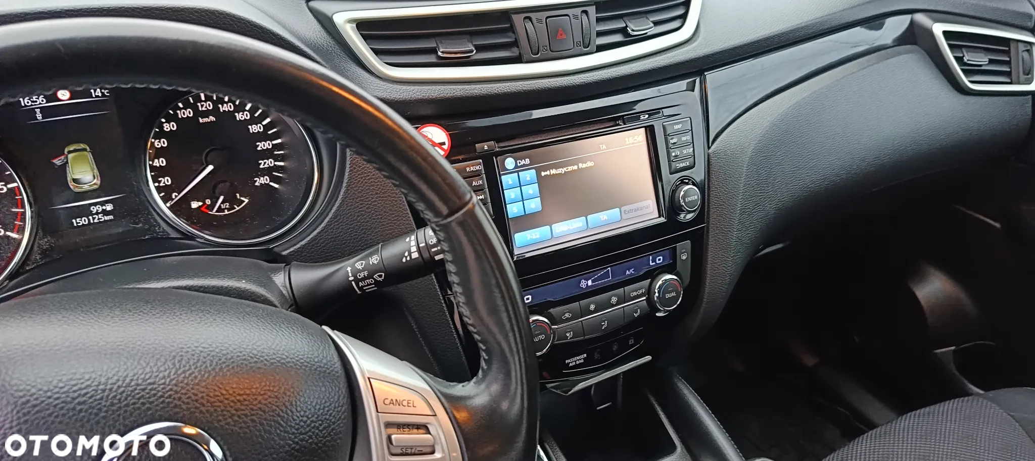 Nissan Qashqai 1.6 dCi ALL-MODE 4x4i PREMIER - 17