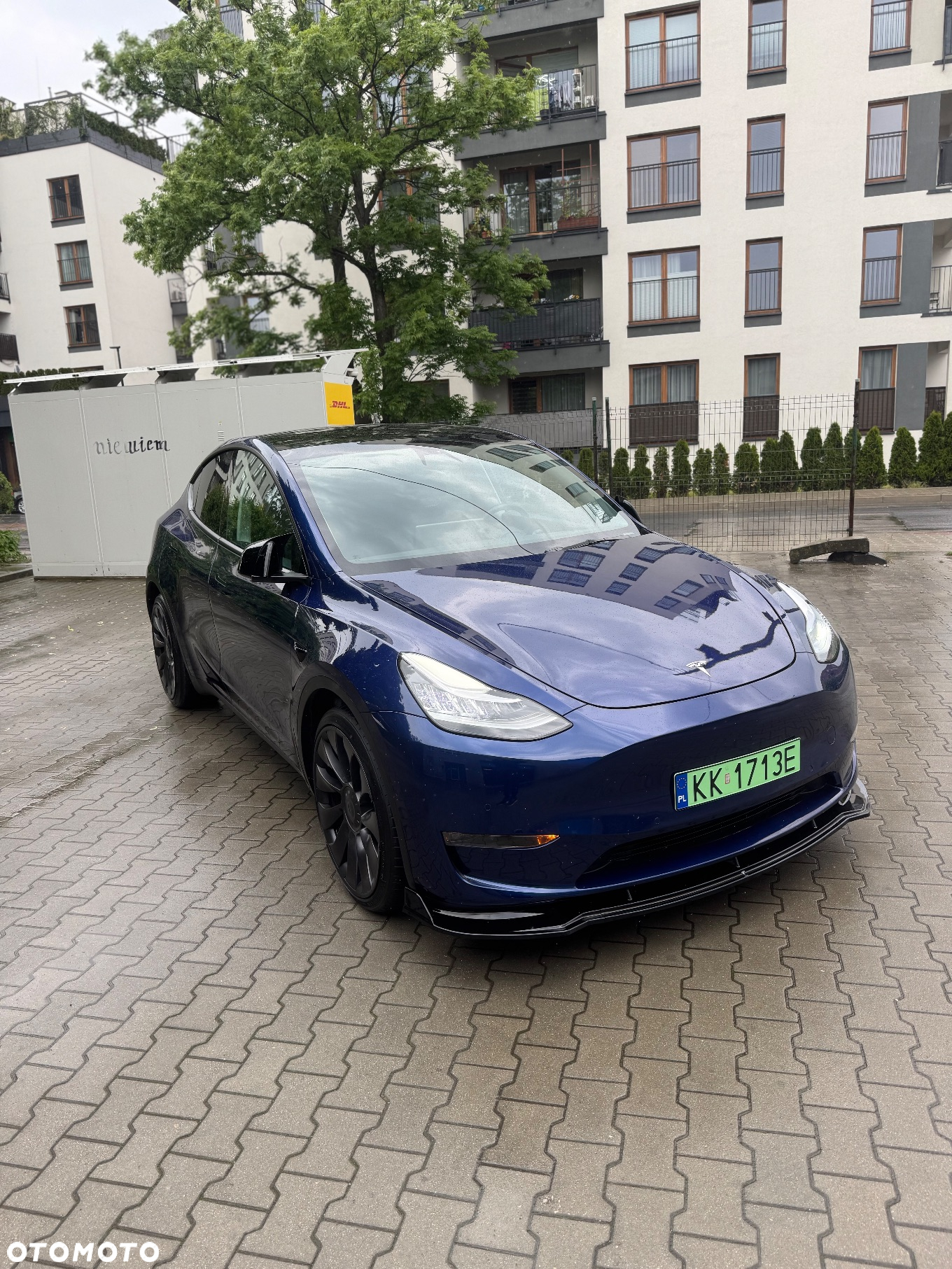 Tesla Y - 2
