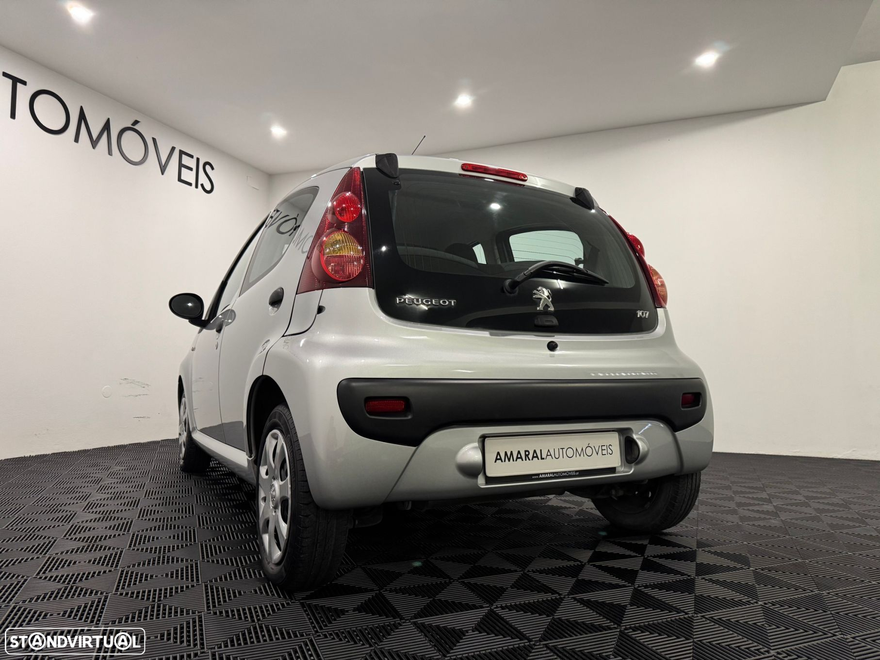 Peugeot 107 1.0 Urban - 20
