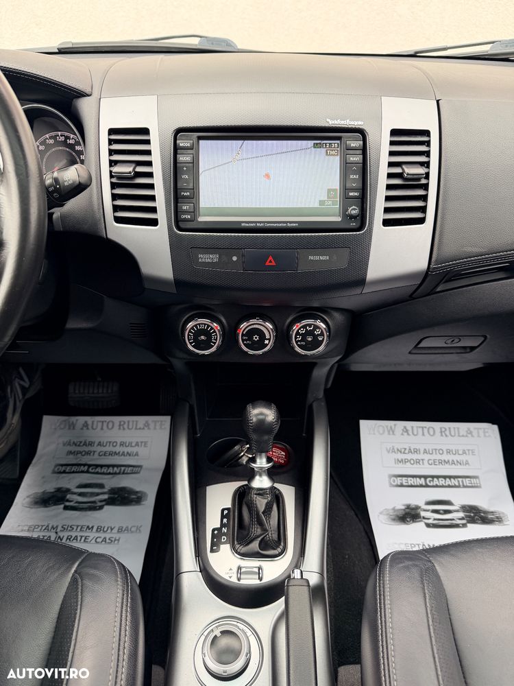 Mitsubishi Outlander 2.2 DI-D 4WD TC-SST Intense - 28