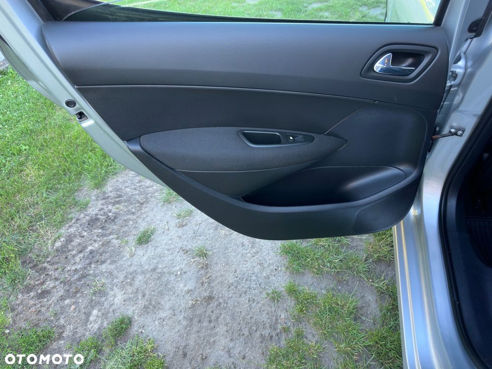 Peugeot 308 120 VTi Style - 27