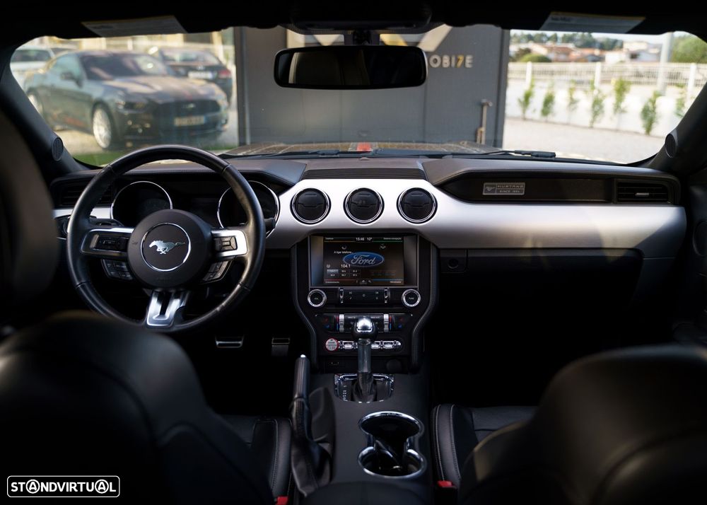 Ford Mustang 2.3 Eco Boost Aut. - 9